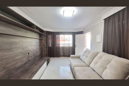 3_photo/94cef4f42b.719fbdc320448c84-ATLAS-d4bc1cb0-f4c8-4e34-9a8f-caad6684d071.jpg de casa à venda com 3 quartos, 195m² em Parque Continental II, Guarulhos