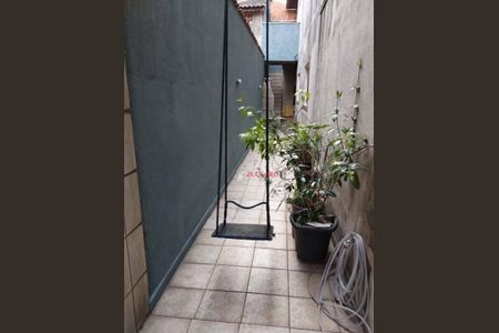 4_photo/94cef4f47d.0668a24a288515c8-ATLAS-81f1f446-ca2f-4f17-a368-e380e00fe3de.jpg de casa à venda com 4 quartos, 200m² em Parque Continental II, Guarulhos