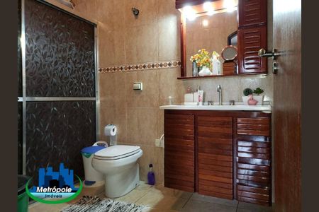 9_photo/94cef4f511.210363f7da379e19-ATLAS-64f943d2-bc68-4fb8-98d5-355843388e7a.jpg de casa à venda com 4 quartos, 240m² em Parque Continental II, Guarulhos