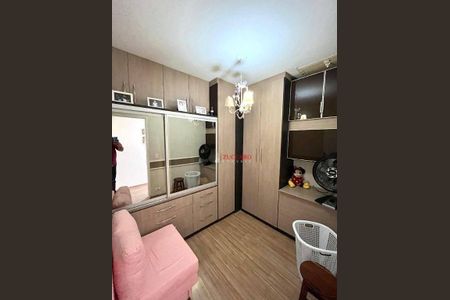 38_photo/94cef4f5b5.1f6662bc5d686089-ATLAS-c7ba67cd-80c5-46bd-8dbc-98fe63aff346.jpg de casa à venda com 3 quartos, 166m² em Parque Continental II, Guarulhos