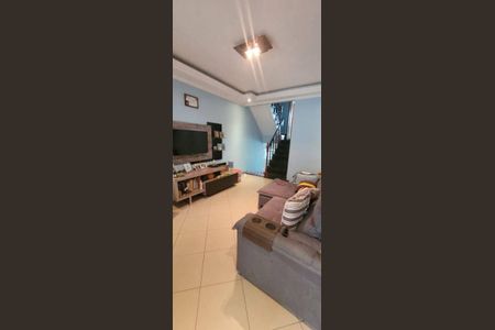 11_photo/94cef4f62d.7b95627da835adf4-ATLAS-8b00dfee-c38d-4e98-a36a-b918d48ca330.jpg de casa à venda com 2 quartos, 87m² em Parque Continental I, Guarulhos