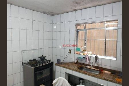 6_photo/94cef4f735.9344729ba8107f18-ATLAS-ce00a124-79ea-49ef-9362-e61afee46611.jpg de casa à venda com 3 quartos, 180m² em Parque Continental II, Guarulhos