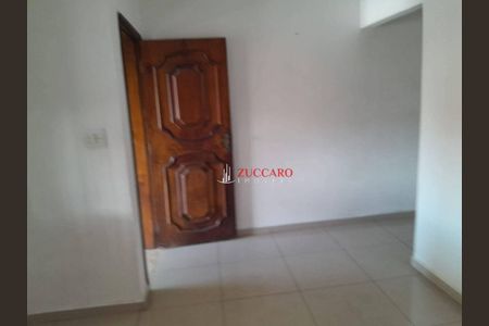 8_photo/94cef4fa2d.e23f72c61b9d3eab-ATLAS-f80ef34d-b55b-44e8-befa-c976c092aea7.jpg de casa à venda com 4 quartos, 205m² em Jardim Betel, Guarulhos