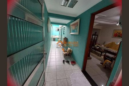 3_photo/94cef4fb7f.ceff8192393c33de-ATLAS-1b42a979-5726-46be-8251-29dccda537c4.jpg de casa para alugar com 2 quartos, 132m² em Jardim Moreira, Guarulhos
