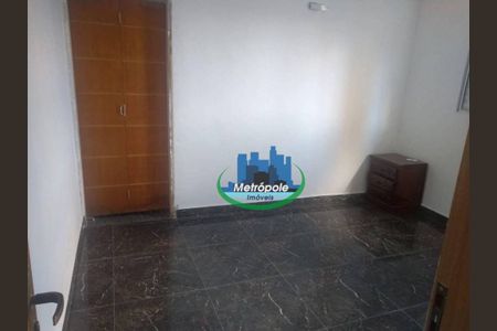 9_photo/94cef500e5.2c445d7a253e7411-ATLAS-294d75a4-eb09-4f95-b0bb-b47691cff3bf.jpg de casa à venda com 3 quartos, 120m² em Vila Rosalia, Guarulhos