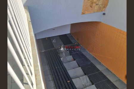 10_photo/94cef50915.5cae95bfc6c6118b-ATLAS-0b3a2d69-e5f9-4e0e-aa68-2623d03cf9e8.jpg de casa à venda com 3 quartos, 225m² em Torres Tibagy, Guarulhos