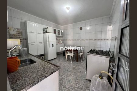 8_photo/94cef509fb.18e6ac91b37a8e88-ATLAS-d6af85f7-86ae-414a-8c58-de385b72f71f.jpg de casa à venda com 4 quartos, 350m² em Parque Santo Antonio, Guarulhos