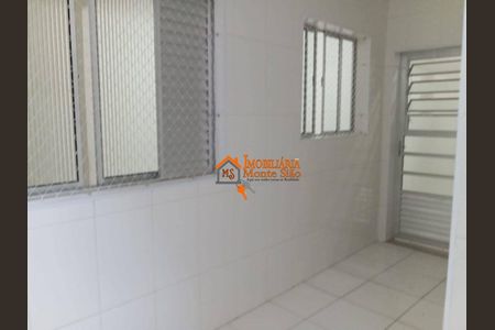 2_photo/94cef50a33.ac59da683d20aab1-ATLAS-0e32071f-7b2c-45a2-bc75-3154ce2776de.jpg de casa à venda com 3 quartos, 230m² em Parque Santo Antonio, Guarulhos