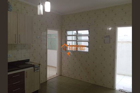 4_photo/94cef50a33.ac59da683d20aab1-ATLAS-f3c132eb-3208-4844-91a7-e882d093b3c0.jpg de casa à venda com 3 quartos, 230m² em Parque Santo Antonio, Guarulhos