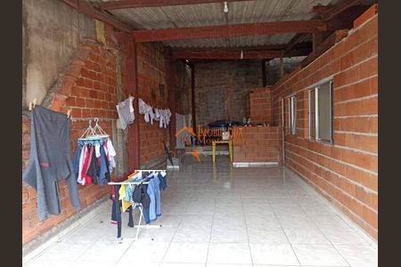 8_photo/94cef50a63.206353ecc2220d31-ATLAS-69ec1178-340e-48b7-bc4a-a75ff721b80f.jpg de casa à venda com 3 quartos, 300m² em Parque Maraba, Guarulhos