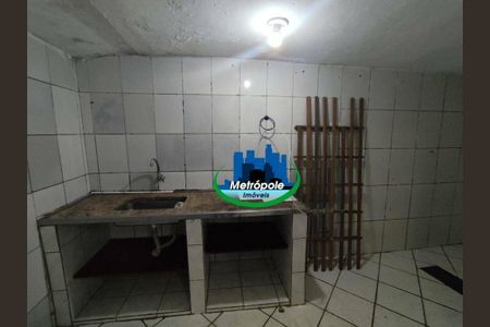 6_photo/94cef50b17.5cacb5cd1a05b02e-ATLAS-44c4b551-3f56-4649-a859-79451a6382d2.jpg de casa para alugar com 1 quarto, 40m² em Vila Capitao Rabelo, Guarulhos