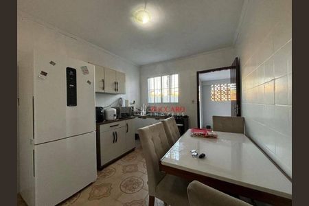 4_photo/94cef50eef.6387b29d346970b2-ATLAS-3fcd7632-b2ba-4f4f-b6f2-0624dd3b408d.jpg de casa à venda com 3 quartos, 134m² em Jardim Sao Judas Tadeu, Guarulhos