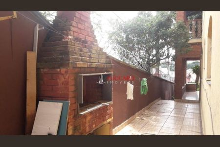 27_photo/94cef5121b.1ec89c7cbdfc8b9a-ATLAS-0bf79e84-f49e-400a-91e8-116ac42c416a.jpg de casa à venda com 3 quartos, 250m² em Jardim Aida, Guarulhos