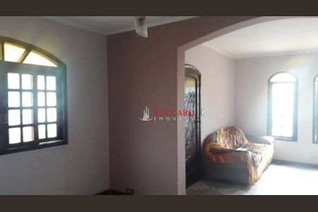 24_photo/94cef5121b.1ec89c7cbdfc8b9a-ATLAS-3c7b0569-d20d-4b59-a8b5-b0e3c0a89b01.jpg de casa à venda com 3 quartos, 250m² em Jardim Aida, Guarulhos