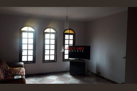 21_photo/94cef5121b.1ec89c7cbdfc8b9a-ATLAS-6764a55c-bcd6-4e01-b767-acba1f47965d.jpg de casa à venda com 3 quartos, 250m² em Jardim Aida, Guarulhos