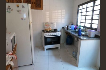 8_photo/94cef515b7.8e48f5906dd675de-ATLAS-d058e912-49c8-4621-a5f7-885974e9e85b.jpg de casa à venda com 3 quartos, 146m² em Jardim Santa Mena, Guarulhos