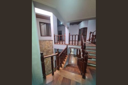 31_photo/94cef5164d.7f45fe2814a32fcf-ATLAS-ab52b2e4-b111-48d4-b93b-2367d34e8541.jpg de casa para alugar com 4 quartos, 500m² em Jardim Santa Mena, Guarulhos