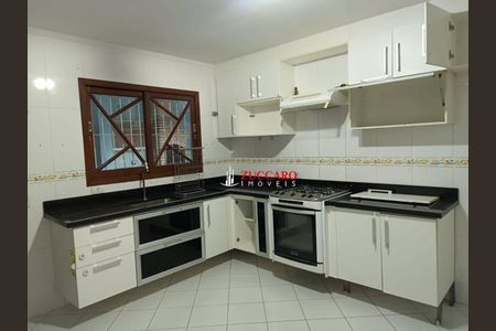 5_photo/94cef516a3.6c5cdeaf35ec3acf-ATLAS-ecf3466d-b7bf-4180-9457-d7ed806f4bd4.jpg de casa para alugar com 3 quartos, 180m² em Jardim Santa Mena, Guarulhos