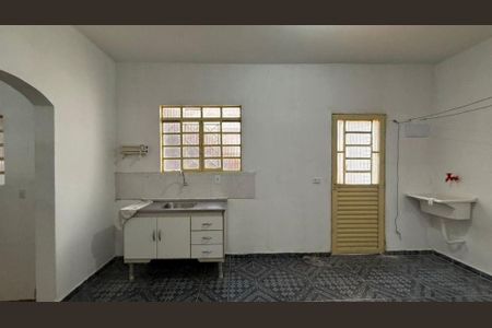 10_photo/94cef51ca1.b9011c6352d0a570-ATLAS-9033e947-099b-46fb-90c2-2a283a6d8aee.jpg de casa para alugar com 2 quartos, 69m² em Jardim Miriam, Guarulhos