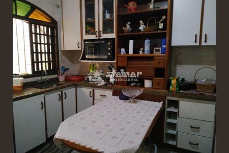 12_photo/94cef52321.dec99eaff1e09a82-ATLAS-70f7440f-5131-44fc-9855-4e3e9979b96f.jpg de casa à venda com 4 quartos, 252m² em Jardim Santa Cecilia, Guarulhos