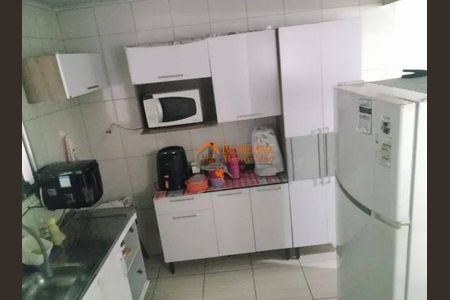 3_photo/94cef52abd.3714cccd63f8fe2d-ATLAS-45f4bbff-7bca-40cd-9c97-f53e7f7e16ca.jpg de casa à venda com 3 quartos, 180m² em Jardim Jovaia, Guarulhos