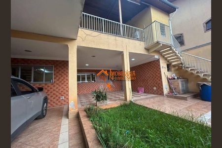 10_photo/94cef52ae3.4a7708b419391496-ATLAS-2e0d7b75-d7bb-4e72-9b33-77d7aab99a34.jpg de casa à venda com 3 quartos, 390m² em Jardim Jovaia, Guarulhos