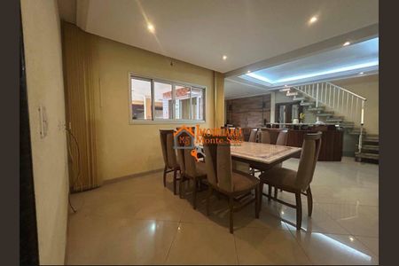 4_photo/94cef52ae3.4a7708b419391496-ATLAS-b60e50de-3ba8-4e1c-825b-fee7b2b2d928.jpg de casa à venda com 3 quartos, 390m² em Jardim Jovaia, Guarulhos