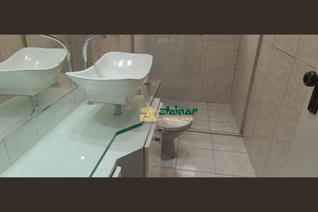 11_photo/94cef52c3d.daeffb9e713b32e0-ATLAS-ca90f1d9-2d3f-4ee3-b8f6-20590fac6349.jpg de casa à venda com 3 quartos, 232m² em Jardim Jovaia, Guarulhos