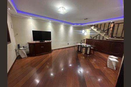 8_photo/94cef531f3.b85d04931a7554fc-ATLAS-2ad3b8cc-ea06-47f5-83f5-deb07c86fc02.jpg de casa à venda com 3 quartos, 147m² em Jardim Rossi, Guarulhos