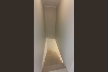 9_photo/94cef5320d.59b9fa3339c8dcb8-ATLAS-3132d2b3-4e01-48d6-abb5-fb958b9c4f82.jpg de casa para alugar com 2 quartos, 98m² em Jardim Cocaia, Guarulhos