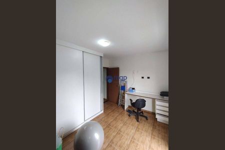 4_photo/94cef5320d.a64aef6598c47c00-ATLAS-e44e1b53-6b36-4480-a12a-415cb2ac4b2a.jpg de casa à venda com 2 quartos, 141m² em Jardim Cocaia, Guarulhos