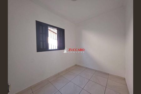 3_photo/94cef532cd.2c9577e84ad36a88-ATLAS-1c667ce3-7abc-4409-9c2c-129d3aacb9f7.jpg de casa à venda com 3 quartos, 105m² em Vila Maricy, Guarulhos