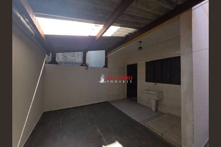 8_photo/94cef532cd.2c9577e84ad36a88-ATLAS-6069e8d3-d23c-4e55-98ba-2ab2c0a6faca.jpg de casa à venda com 3 quartos, 105m² em Vila Maricy, Guarulhos