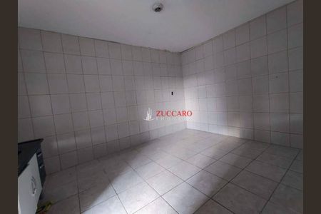 9_photo/94cef53405.da3a817866928d6e-ATLAS-6d048f60-4e08-40a3-a2aa-a37f3af3d7ed.jpg de casa à venda com 3 quartos, 200m² em Vila Florida, Guarulhos