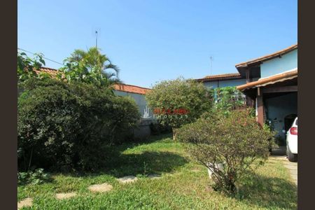 1_photo/94cef534e5.a8553d4256c1aeb6-ATLAS-178eaafd-5e85-4000-ba60-9d7b12fd74c3.jpg de casa à venda com 3 quartos, 229m² em Jardim Bom Clima, Guarulhos