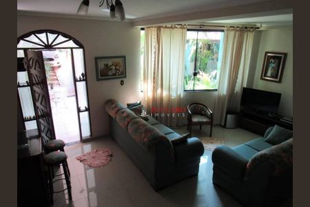 5_photo/94cef534e5.a8553d4256c1aeb6-ATLAS-cad819e0-7e5d-4d1d-85e7-66a6e1deedfb.jpg de casa à venda com 3 quartos, 229m² em Jardim Bom Clima, Guarulhos