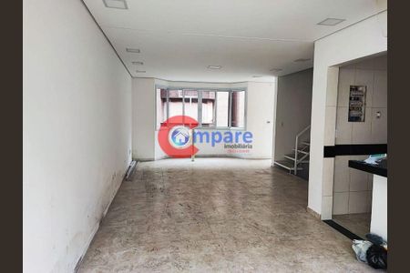 8_photo/94cef53c27.821bca6a381fcd78-ATLAS-61e6f358-ff77-4cf2-825e-06b6d66b2779.jpg de casa de condomínio à venda com 3 quartos, 238m² em Parque Renato Maia, Guarulhos