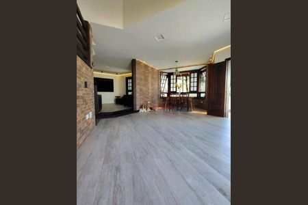 29_photo/94cef53d05.0f60d9f25b8733d0-ATLAS-5f9444db-2b06-49ff-8404-853b9a7675cd.jpg de casa para alugar com 6 quartos, 492m² em Jardim Maia, Guarulhos