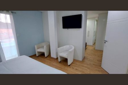 2_photo/94cef540f3.e6d705cf67a438d5-ATLAS-065fb983-026d-4e62-b7d0-2b0256b2d972.jpg de casa à venda com 4 quartos, 425m² em Jardim Maria Helena, Guarulhos