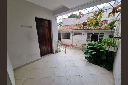 8_photo/94cef541bf.6df725cb6aa873c7-ATLAS-32b2ccdf-2b64-4395-9f43-c16b123b2e7f.jpg de casa à venda com 4 quartos, 170m² em Centro, Guarulhos