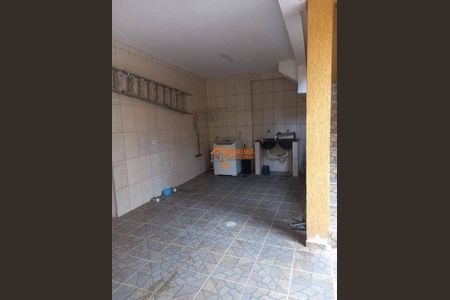 6_photo/94cef5464b.ceff8192393c33de-ATLAS-425afc12-eae7-47e0-b251-10e9822c1ecd.jpg de casa à venda com 4 quartos, 300m² em Jardim Pinhal, Guarulhos