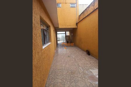 9_photo/94cef5464b.ceff8192393c33de-ATLAS-5624a1fc-36ba-4b0d-a16c-bf1bb35b5b69.jpg de casa à venda com 4 quartos, 300m² em Jardim Pinhal, Guarulhos