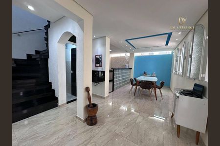7_photo/94cef546fb.afbd0fa05131723b-ATLAS-21a7737d-a3f9-4c30-ba8e-d22ce731ec47.jpg de casa para alugar com 4 quartos, 247m² em Jardim Maia, Guarulhos