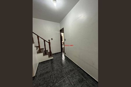 5_photo/94cef547f5.d8ca0bc3bda09fb7-ATLAS-7a573b01-1ded-4488-a7e3-37998dc7cd4d.jpg de casa à venda com 4 quartos, 163m² em Jardim Pinhal, Guarulhos