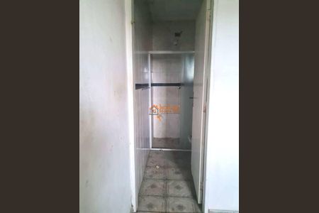 2_photo/94cef548c5.ceff8192393c33de-ATLAS-2d73c61b-e422-44bf-abf3-52396f7894da.jpg de casa à venda com 5 quartos, 115m² em Jardim Pinhal, Guarulhos