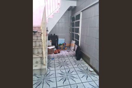 4_photo/94cef548c5.ceff8192393c33de-ATLAS-4fda79c5-4254-4678-8276-e2b087a80f2a.jpg de casa à venda com 5 quartos, 115m² em Jardim Pinhal, Guarulhos