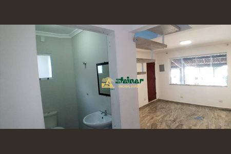 28_photo/94cef548d1.cbd303cf3af827d5-ATLAS-ffdedaaa-cd1e-4bfd-b56c-87fd4e39e3ef.jpg de casa para alugar com 3 quartos, 181m² em Jardim Leila, Guarulhos