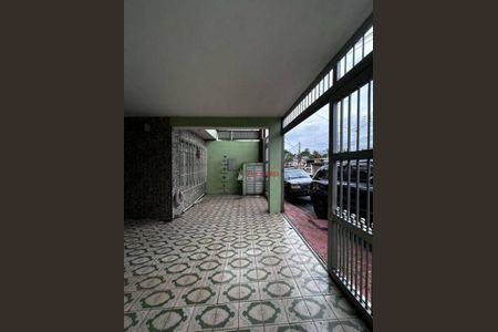 7_photo/94cef549af.9f95a1f539b4c485-ATLAS-c67f874d-6eec-4e44-a153-6d4e664d1ba4.jpg de casa à venda com 4 quartos, 275m² em Jardim Sao Roberto, Guarulhos