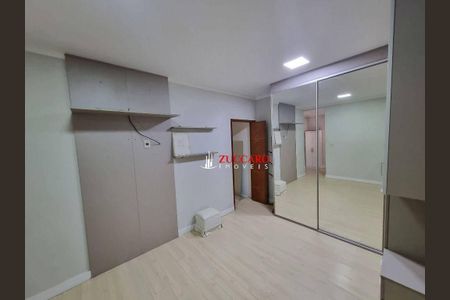 1_photo/94cef54c6b.5960f01f87f5a829-ATLAS-0f7f4e1b-67a6-4645-b5d5-50b95c135ba8.jpg de casa à venda com 3 quartos, 220m² em Macedo, Guarulhos