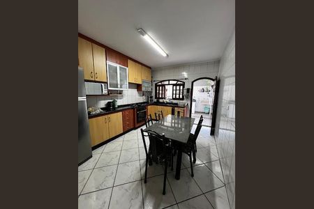 10_photo/94cef54e87.3faa1895dd9a36aa-ATLAS-9408bbcf-4385-4f4d-abd0-4a7c5027e6ad.jpg de casa à venda com 3 quartos, 167m² em Jardim Leila, Guarulhos